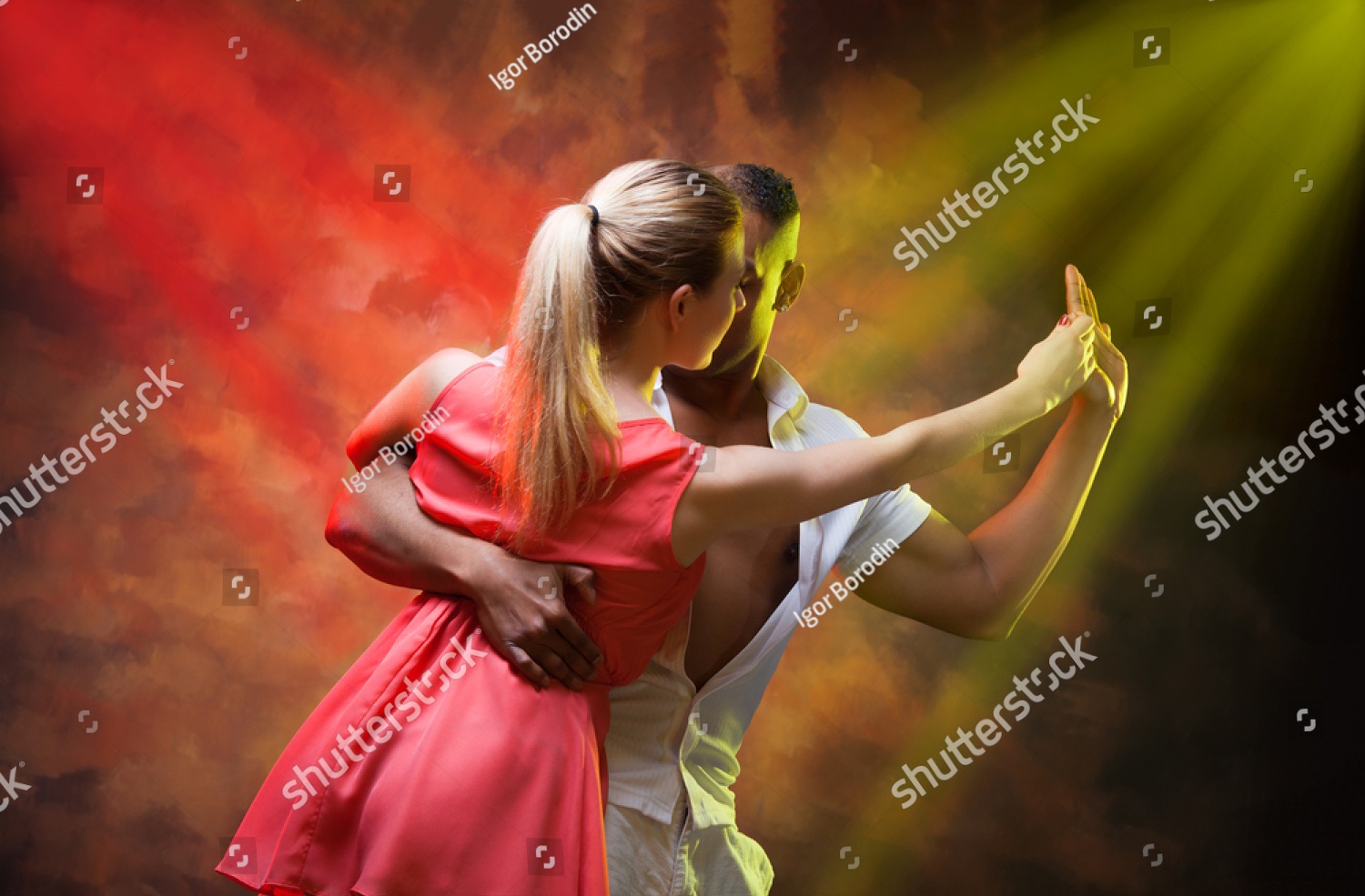 stock-photo-young-couple-dances-caribbean-salsa-501581479